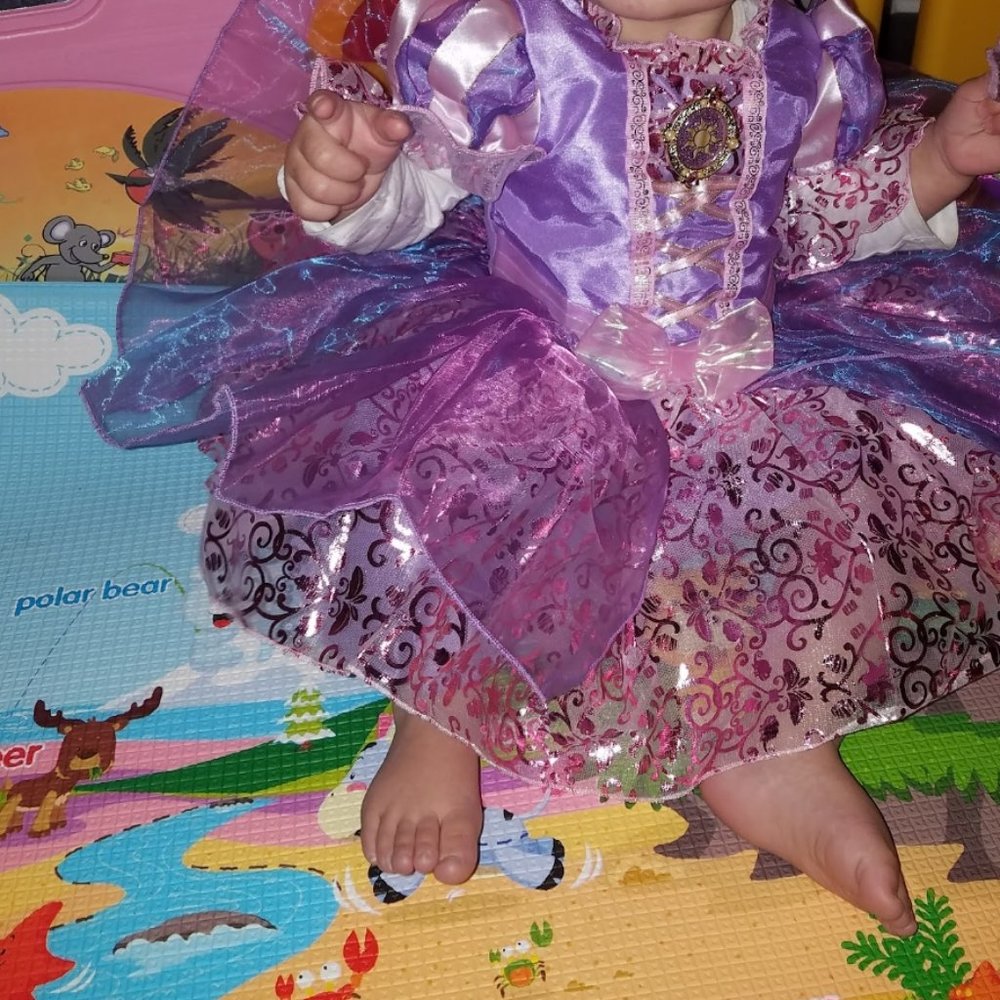 12-18M Disney Tangled Rapunzel Dress, shiny, glittery, baby girl